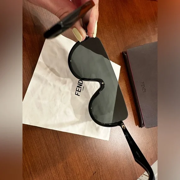 Fendi FF0296s irregular-frame sunglasses AUTHENTIC!